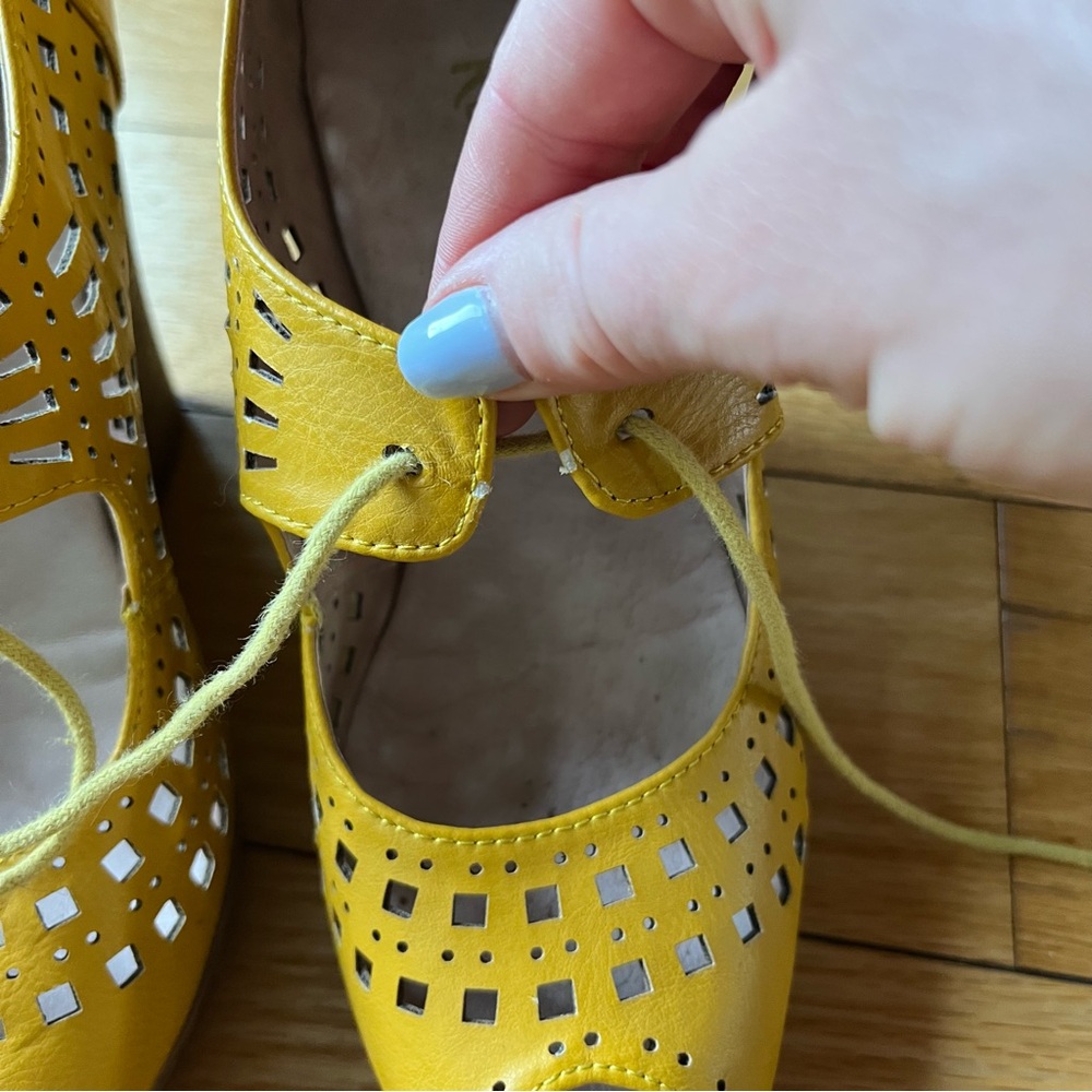 Restricted Yellow Cut-Out Wedge Sandals - Size 6 - Picture 11 of 11